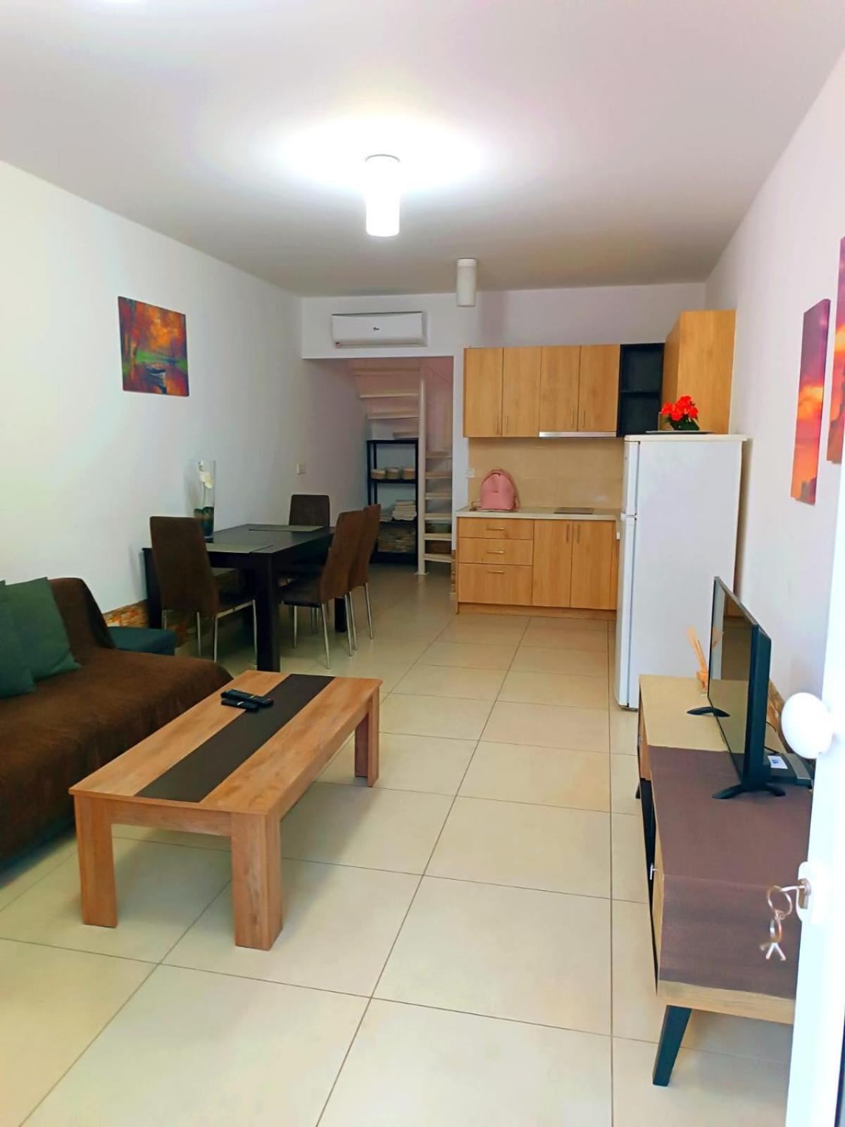 Galatex Μaisonette Lägenhet Limassol Exteriör bild